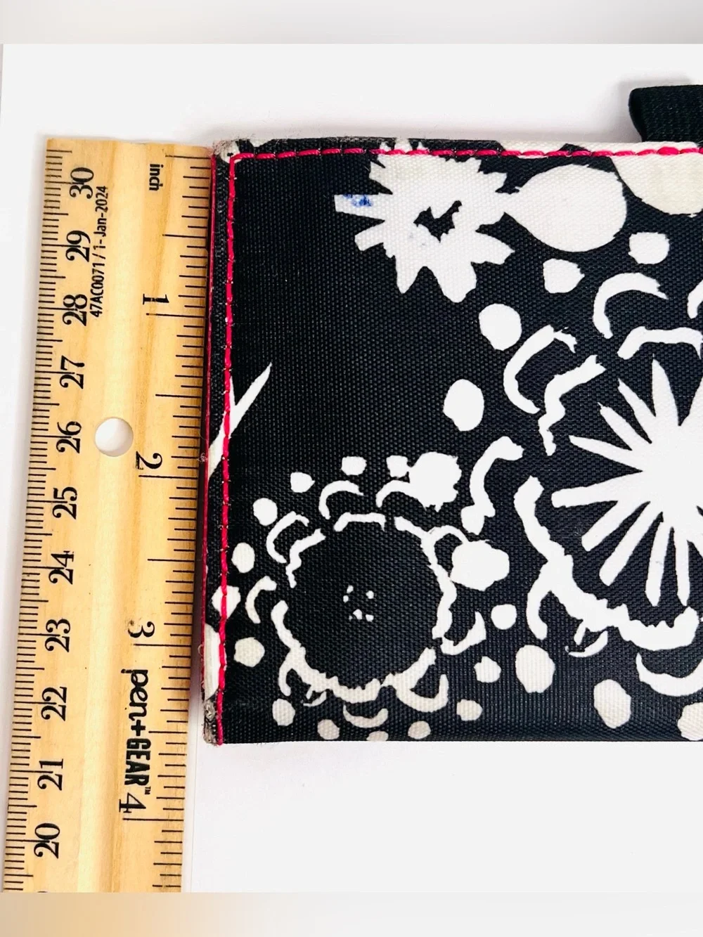 Thirty-One Gifts Checkbook Wallet Black White Floral Pink Organizer